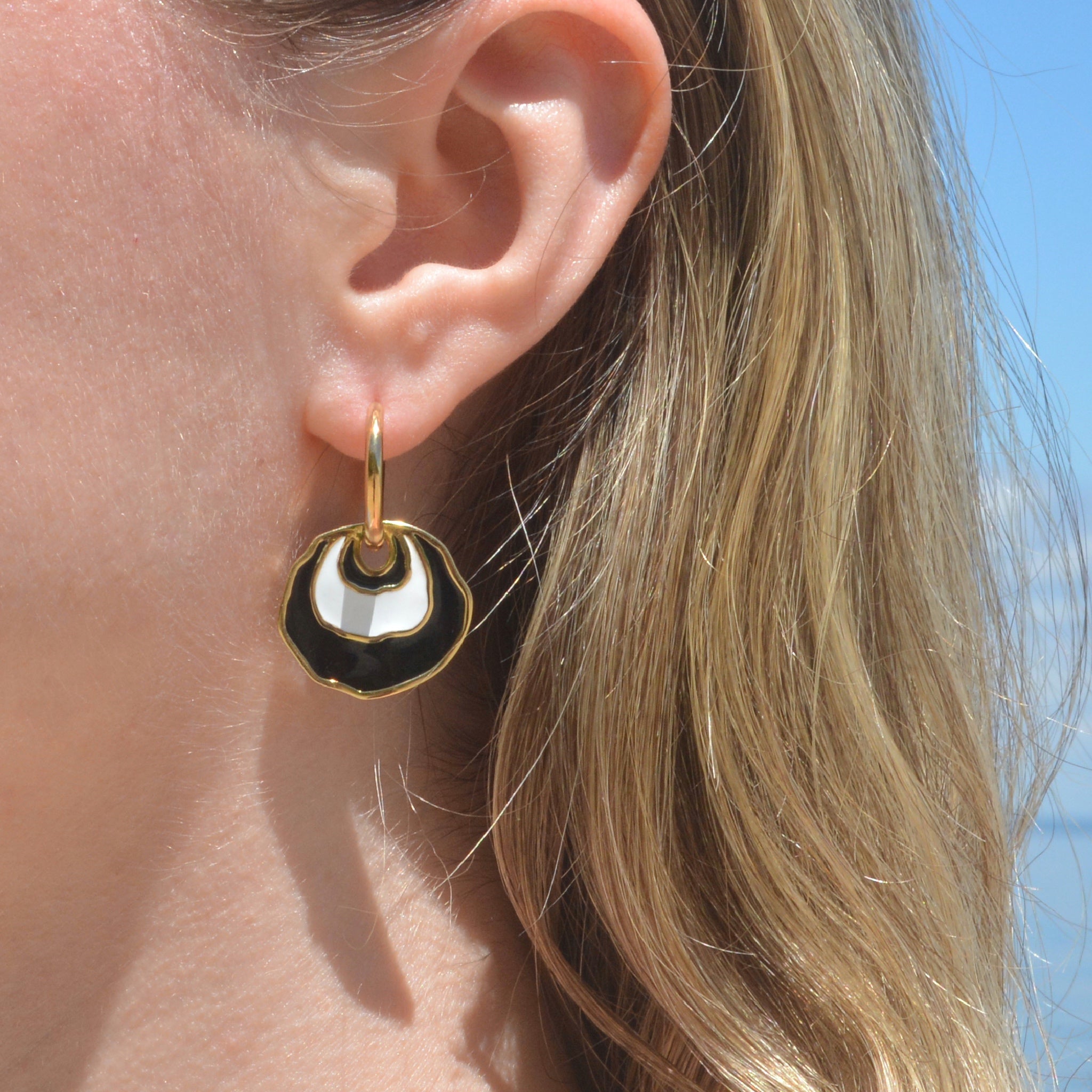 Jingle Earring in Jet Black