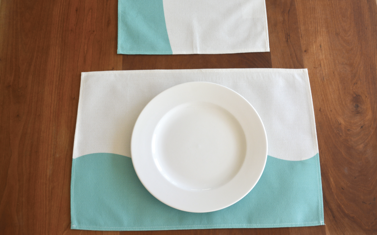 Wave Table Runner in Turquoise