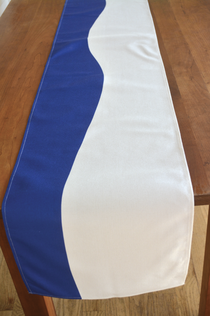 Wave Table Runner