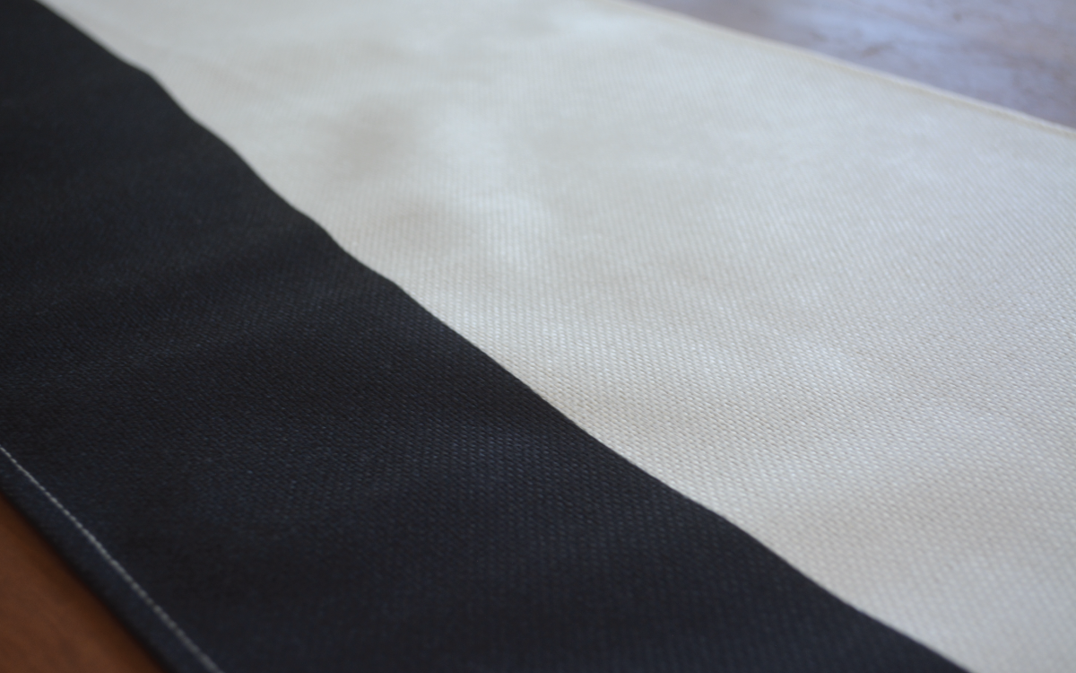 Wave Table Runner in Black