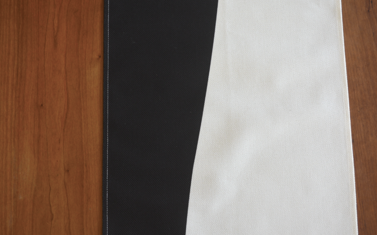 Wave Table Runner in Black