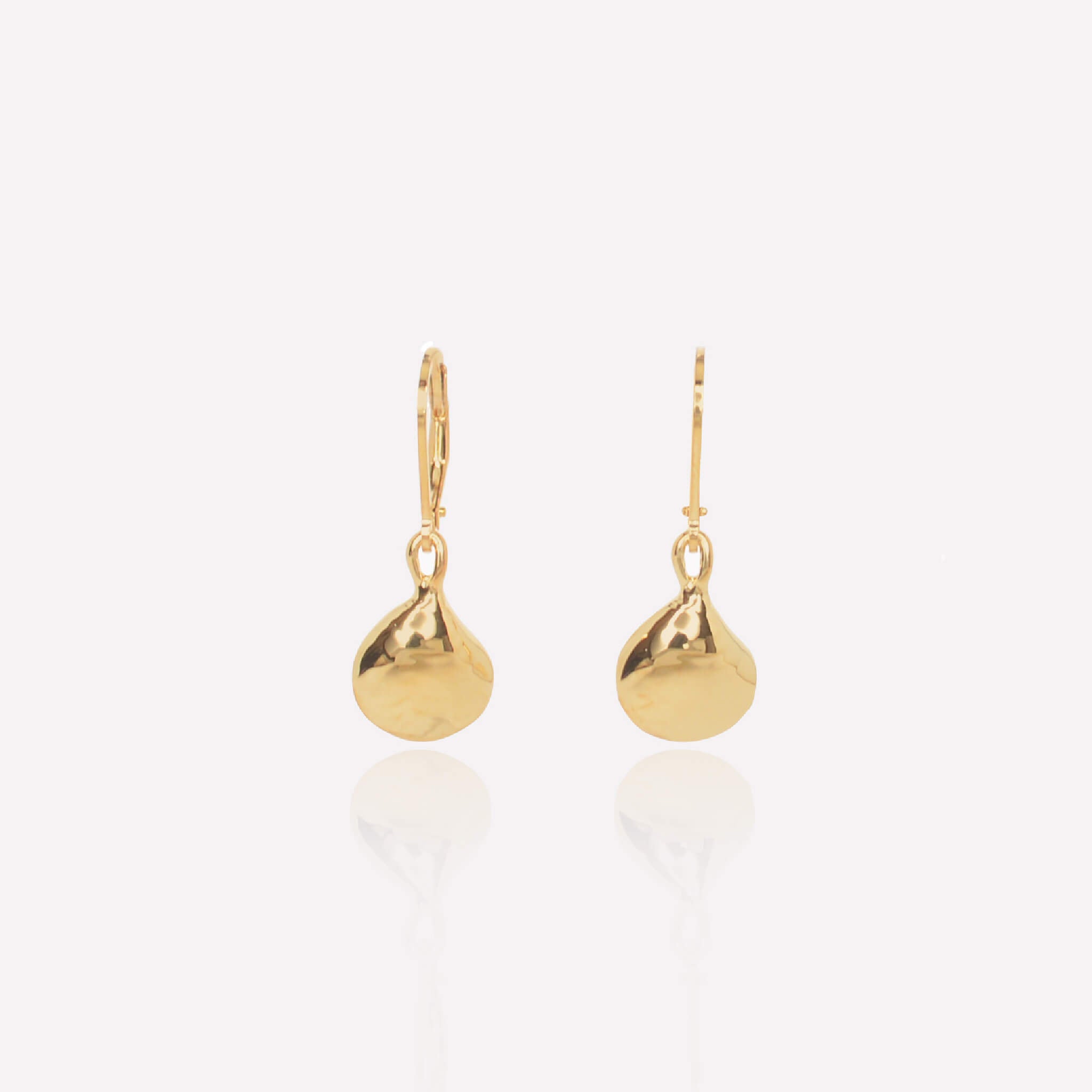 Mini Clam Earring 14k Gold Plated