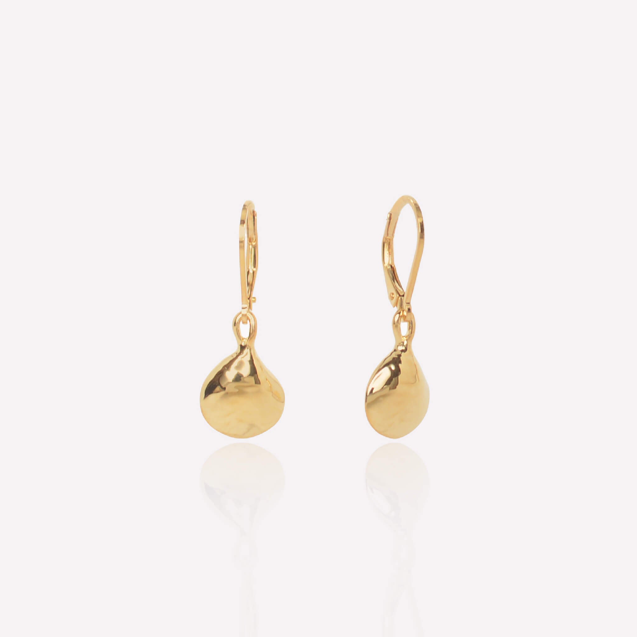 Mini Clam Earring 14k Gold Plated