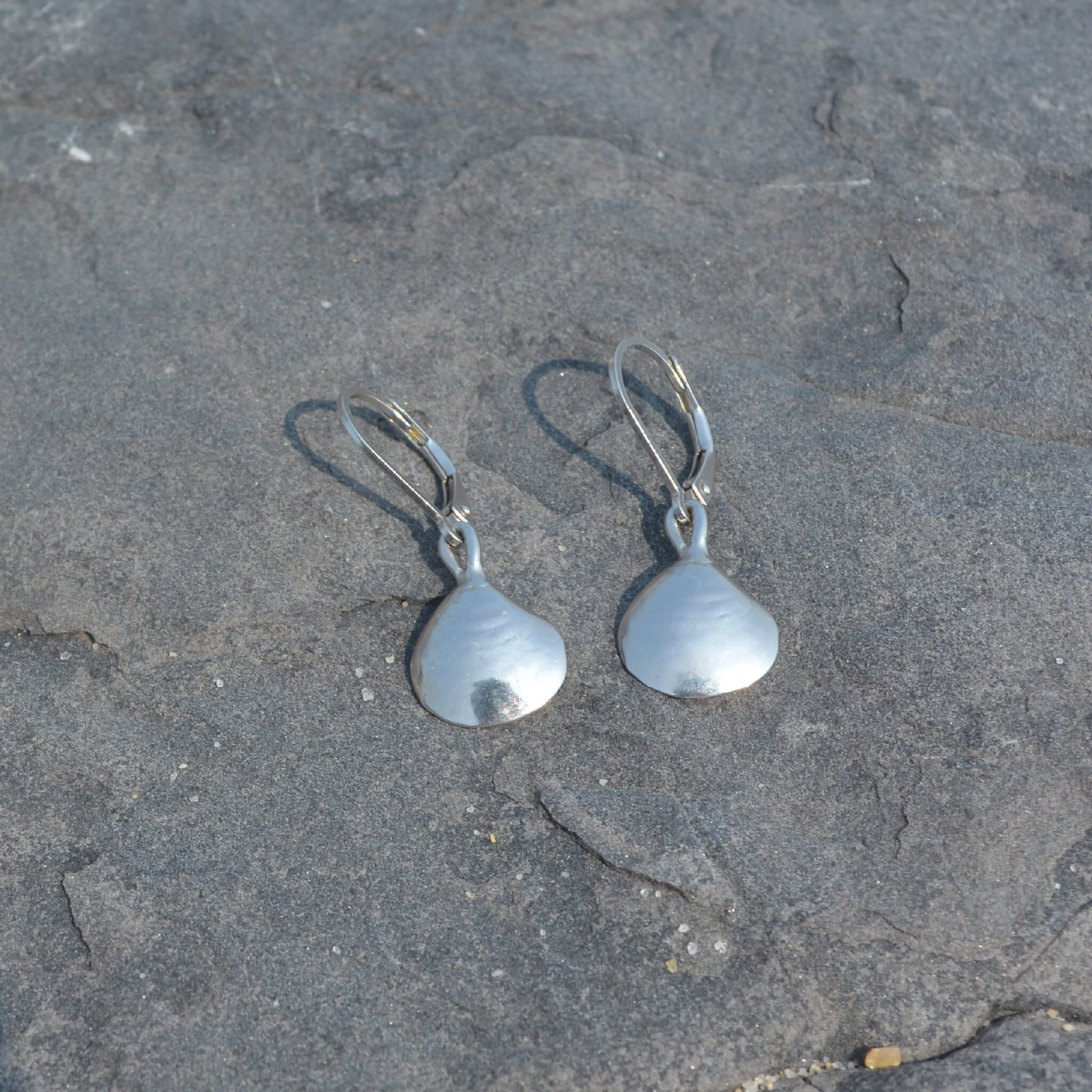 Mini Clam Earring Sterling Silver