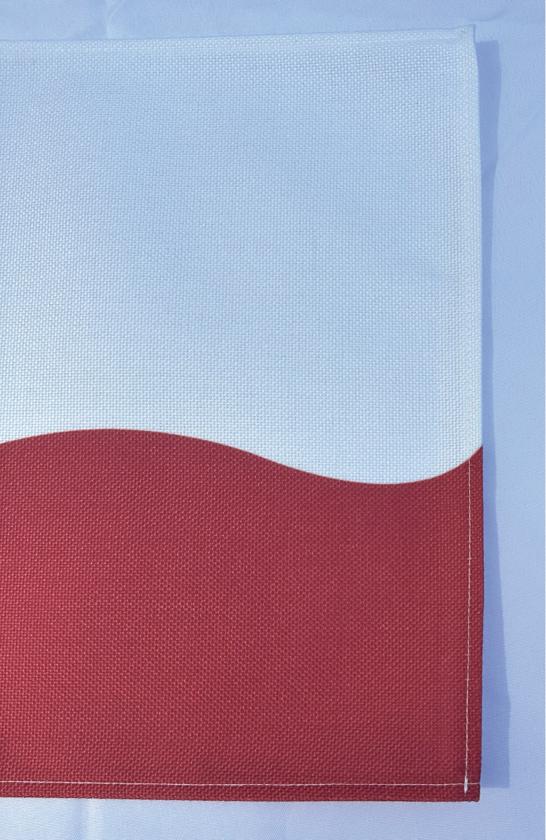Wave Placemat in Poinsettia